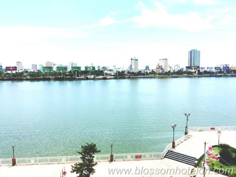 Blossom July Hotel Da Nang Eksteriør billede
